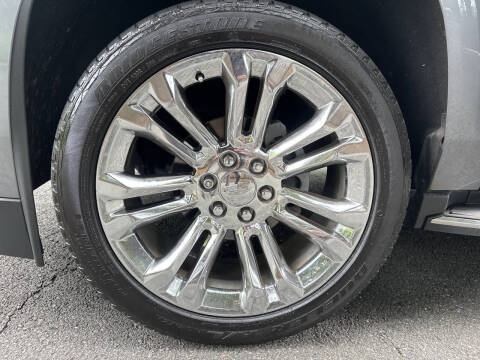 2019 Cadillac Escalade Luxury