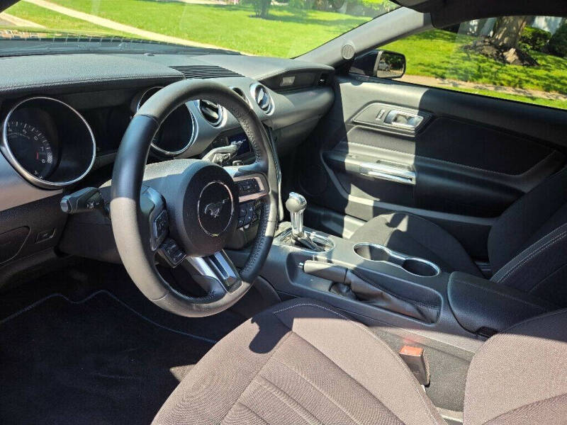2022 Ford Mustang