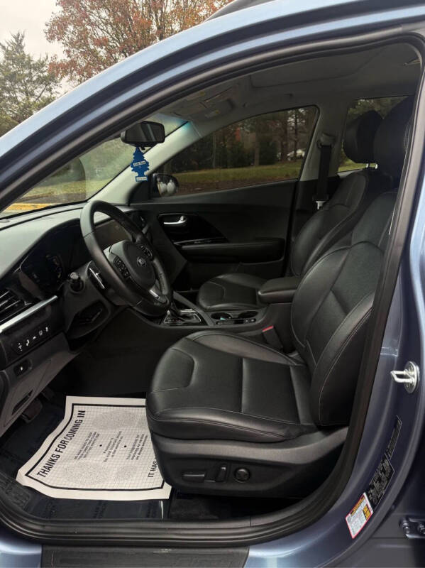 2022 Kia Niro Touring Special Edition