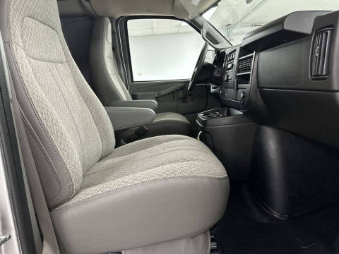 2026 Chevrolet Express 3500