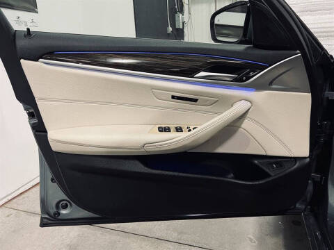 2019 BMW 5 Series 530i