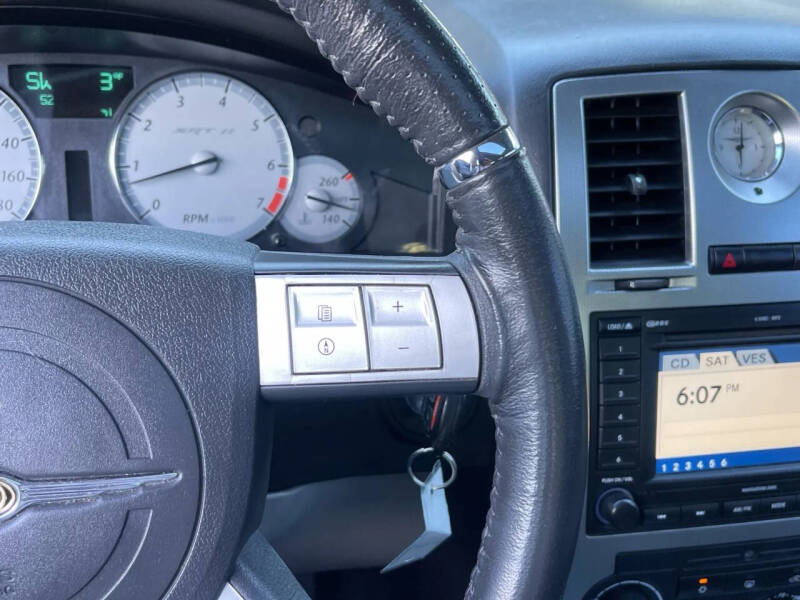 2006 Chrysler 300 SRT-8