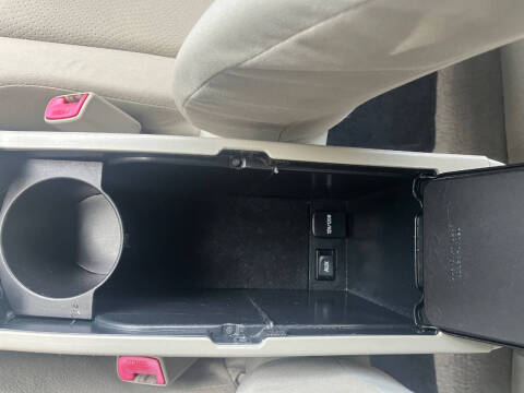 2011 Toyota Prius Two