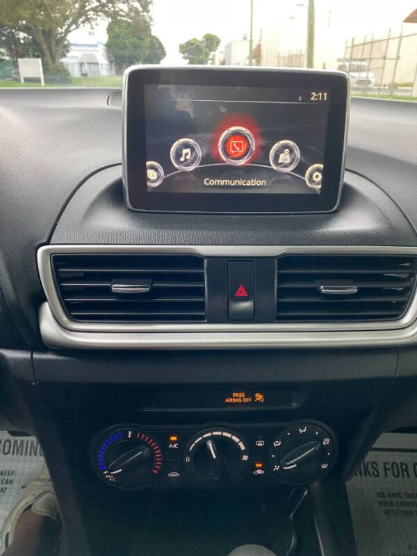 2017 Mazda MAZDA3 Sport