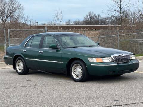 2000 Mercury Grand Marquis for sale at NeoClassics in Willoughby OH