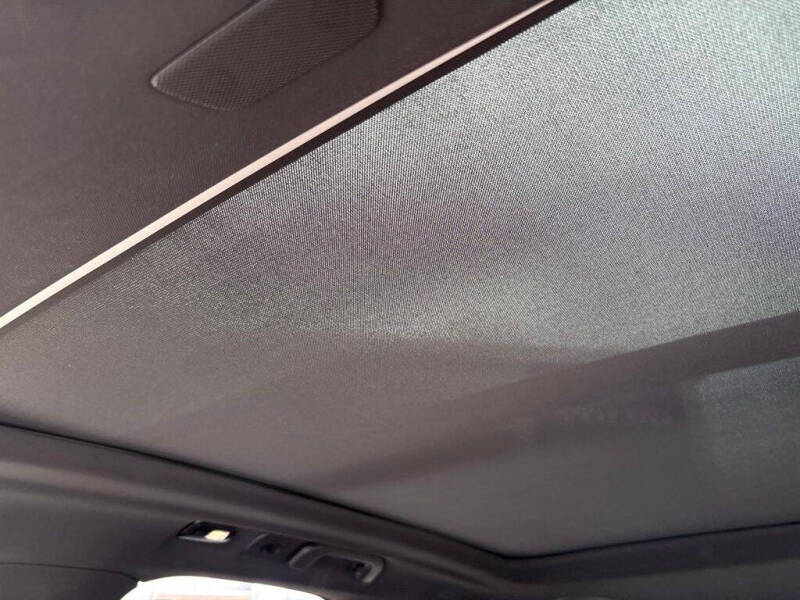 2025 Volvo XC60 T8 Plus Dark Theme