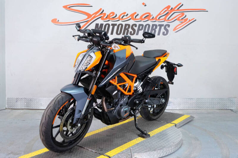 2023 KTM 390 Duke
