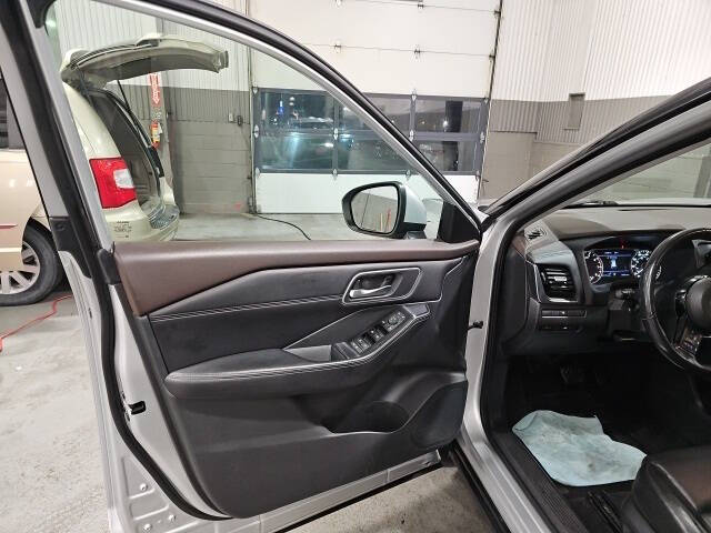 2021 Nissan Rogue SV