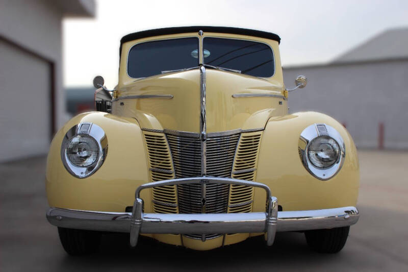 1940 Ford Deluxe