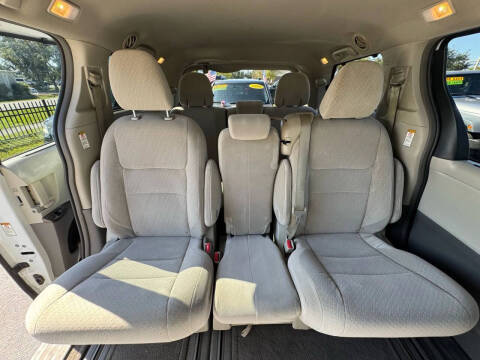 2017 Toyota Sienna