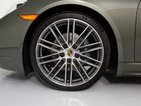 2025 Porsche 718 Cayman