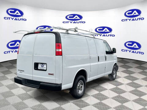 2023 GMC Savana 2500