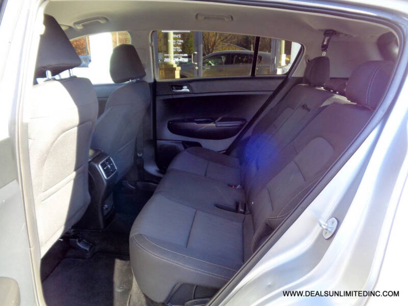 2022 Kia Sportage LX