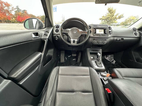 2015 Volkswagen Tiguan SEL 4Motion