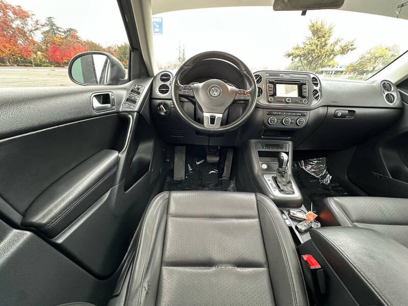 2015 Volkswagen Tiguan SEL 4Motion