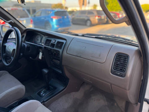 2001 Toyota 4Runner SR5