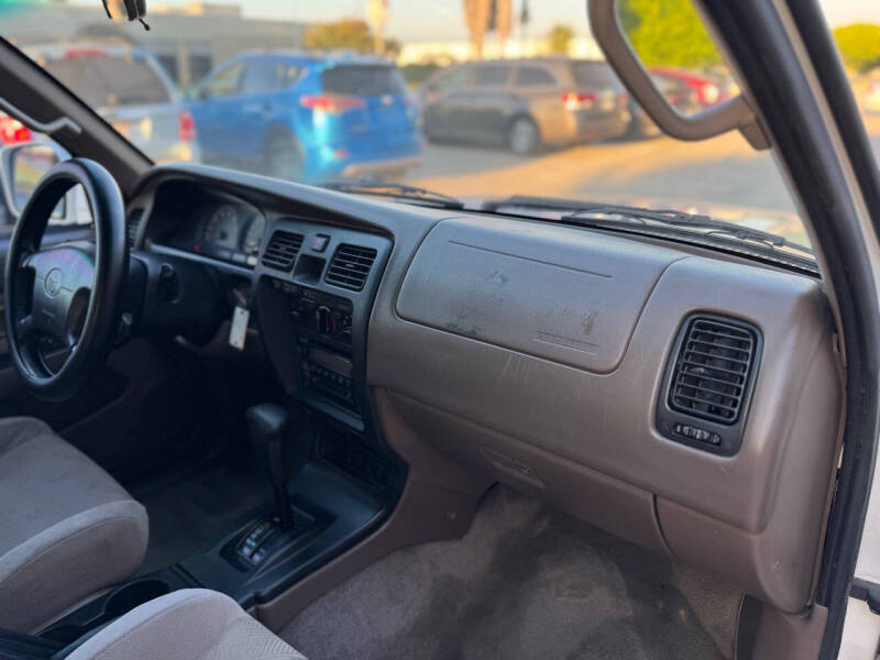 2001 Toyota 4Runner SR5