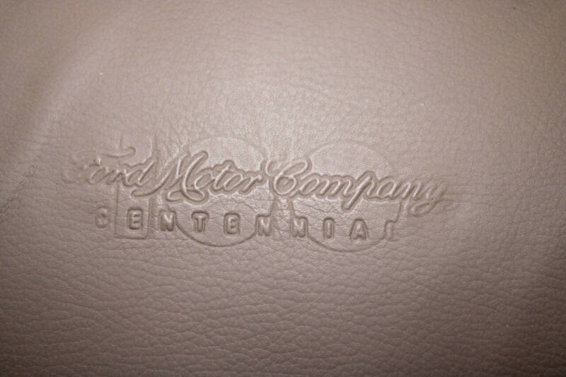 2003 Ford Mustang GT Deluxe