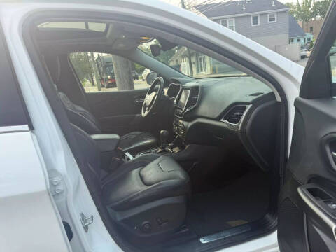 2019 Jeep Cherokee Overland