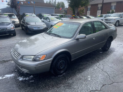 1999 Toyota Camry for sale at American Dream Motors in Everett WA