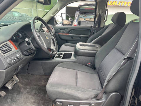 2011 Chevrolet Avalanche LS