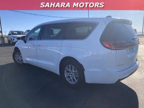 2024 Chrysler Pacifica Touring L