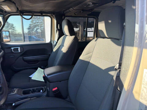 2020 Jeep Gladiator Sport