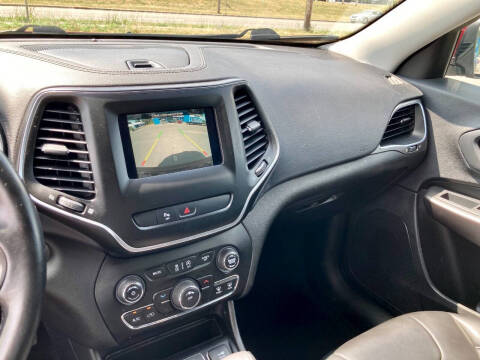 2019 Jeep Cherokee Latitude Plus