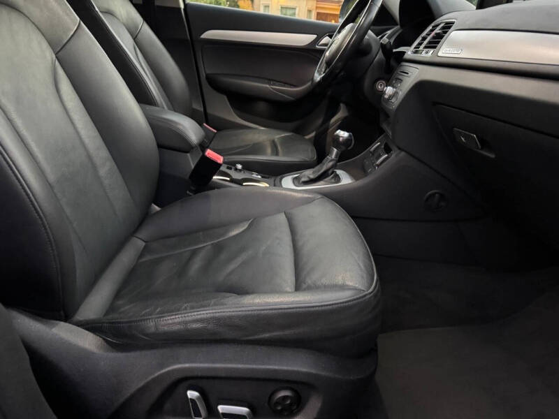 2017 Audi Q3 2.0T quattro Premium