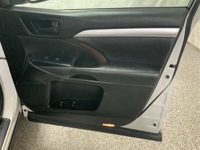 2018 Toyota Highlander LE