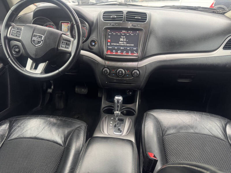 2018 Dodge Journey Crossroad