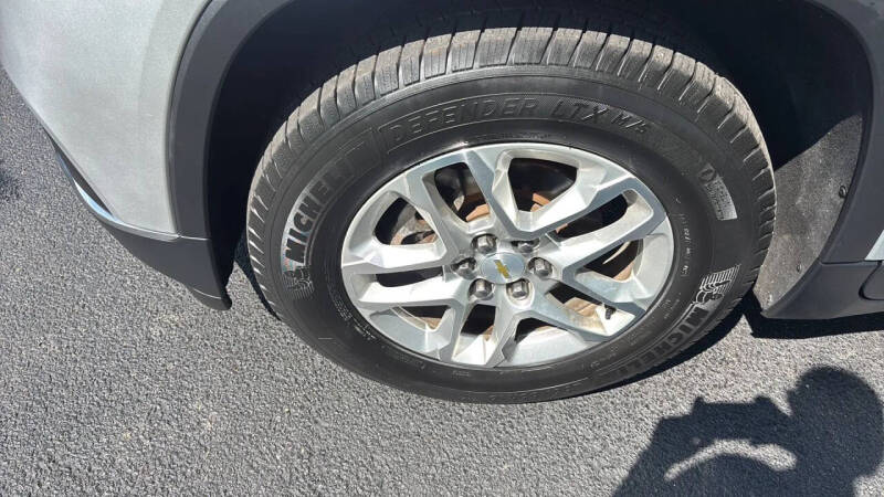 2018 Chevrolet Traverse LT Cloth