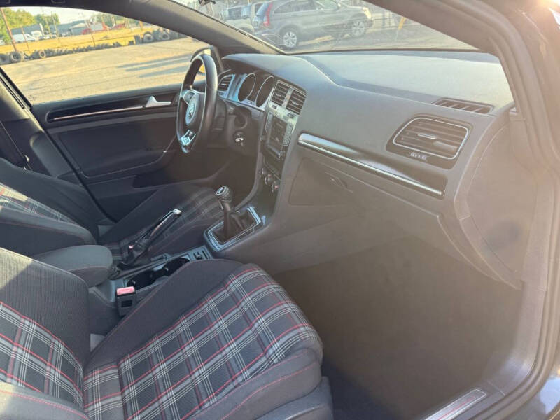 2016 Volkswagen Golf GTI S