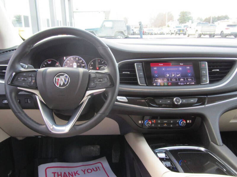 2023 Buick Enclave Premium