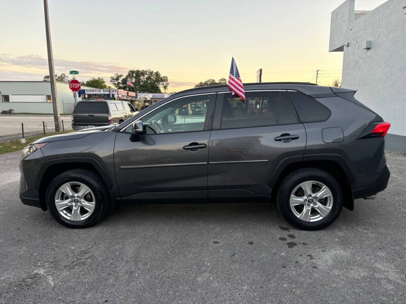 2021 Toyota RAV4 XLE