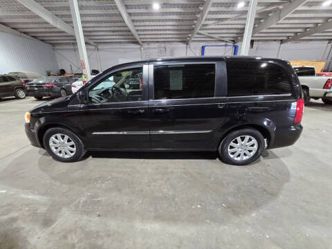 2013 Chrysler Town and Country Touring