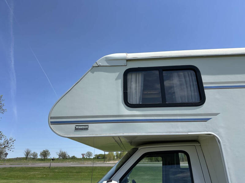 2004 Ford E-Series E-350 SD