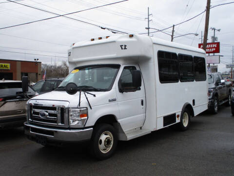 2016 Ford E-Series Chassis for sale at A & A IMPORTS OF TN in Madison TN