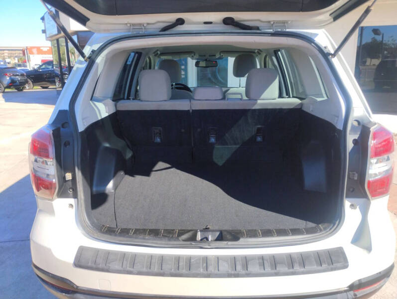 2015 Subaru Forester 2.5i