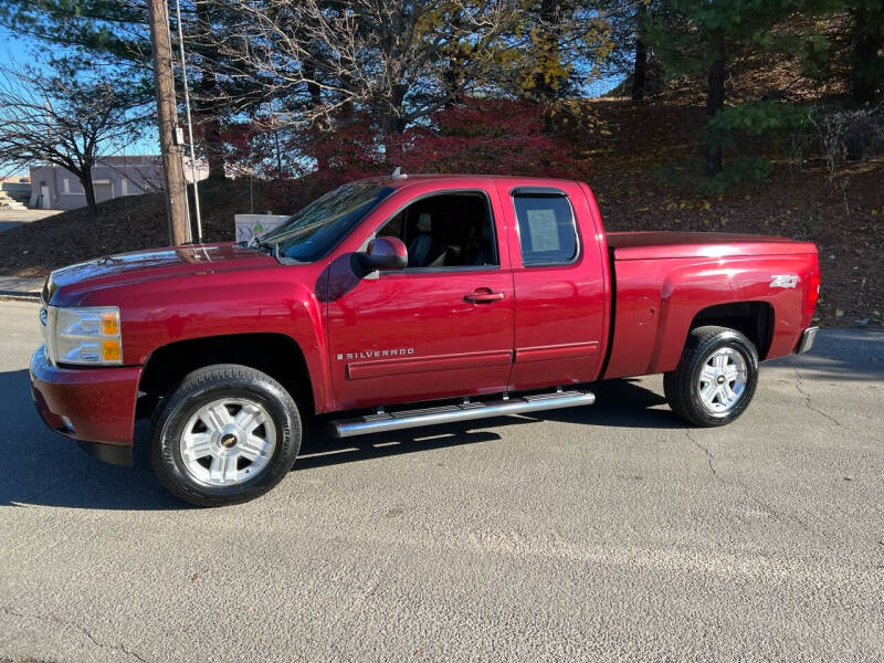 2009 Chevrolet Silverado 1500 for sale at A&R Automotive in Bridgeport CT