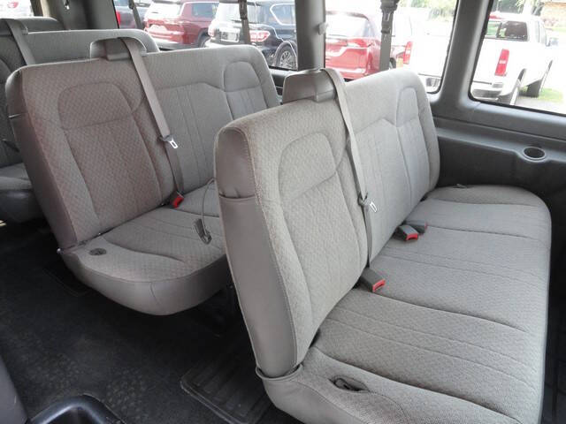 2016 GMC Savana LT 3500