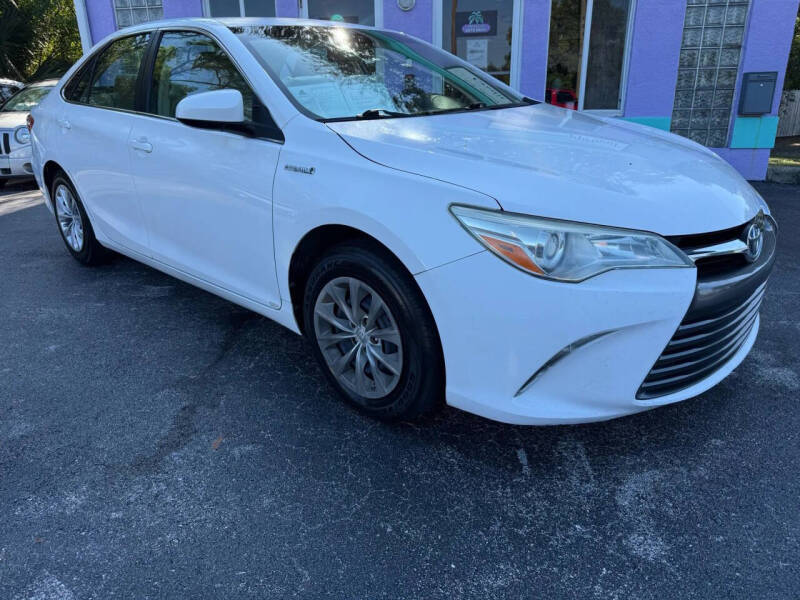 2017 Toyota Camry Hybrid