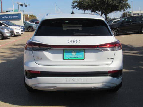 2022 Audi Q4 e-tron quattro Premium Plus 50