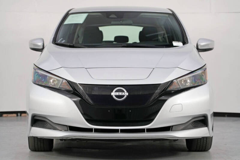 2025 Nissan LEAF S