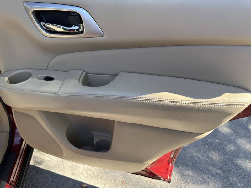 2015 Nissan Pathfinder Platinum