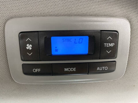 2020 Toyota Sienna LE 8-Passenger