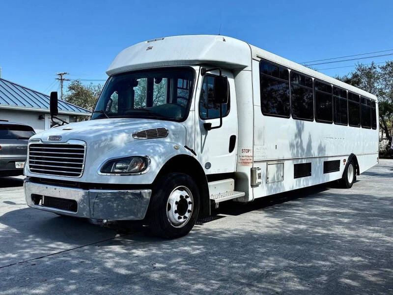 2018 Freightliner M2 106