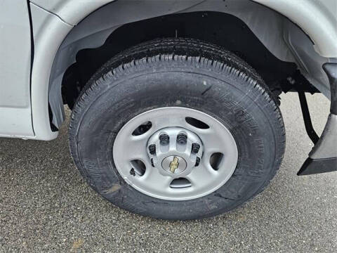 2025 Chevrolet Express 3500