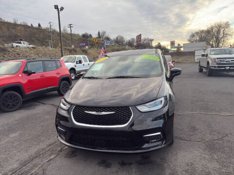 2024 Chrysler Pacifica Touring L