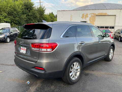 2017 Kia Sorento LX